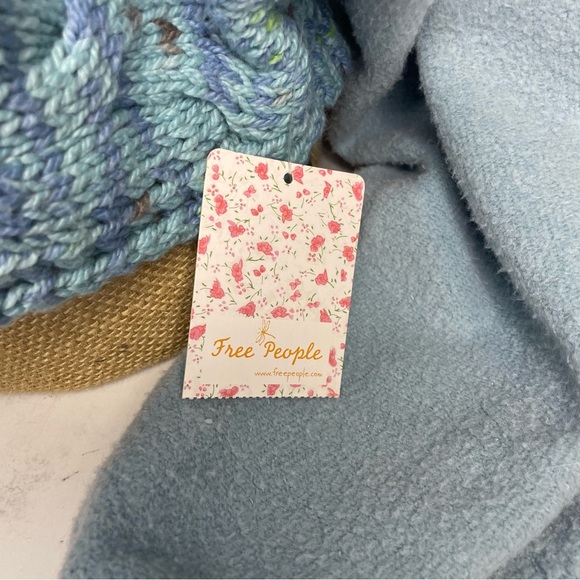 Free People Sweater - Picture 7 of 9